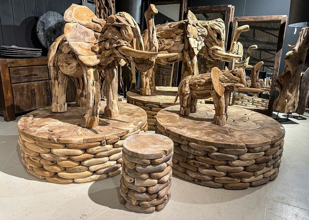 Houten sculpturen van dieren