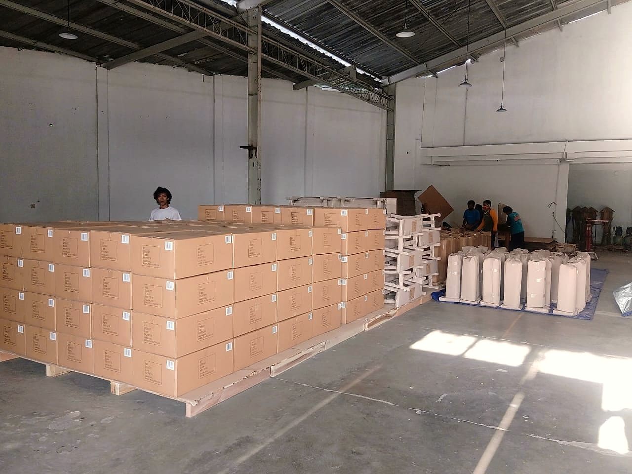 Verpackte Kartons auf Paletten
